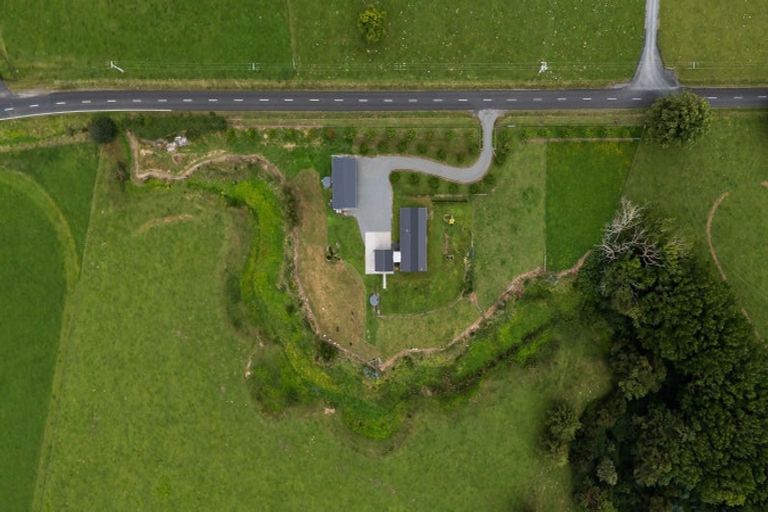 Photo of property in 176 Somerville Road, Tapapa, Tirau, 3485