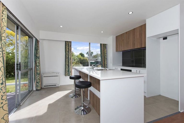 Photo of property in 9a Meadow Street, Papanui, Christchurch, 8052