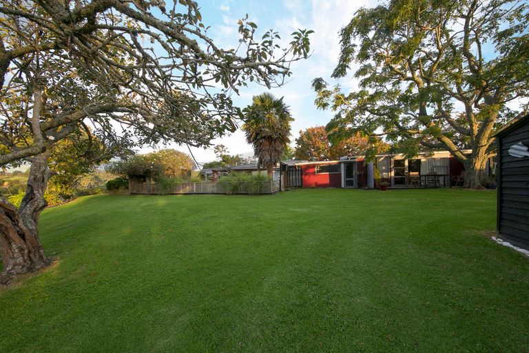 Photo of property in 51 Kent Terrace, Riverhead, 0820