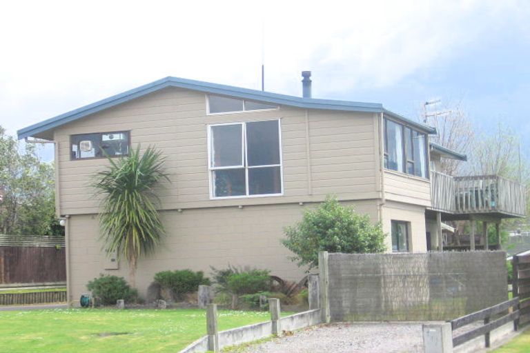 Photo of property in 11 Hapi Street, Pomare, Rotorua, 3015