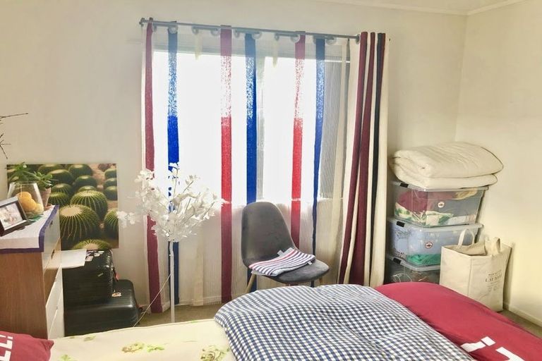 Photo of property in 2/122 Finlayson Avenue, Clendon Park, Auckland, 2103