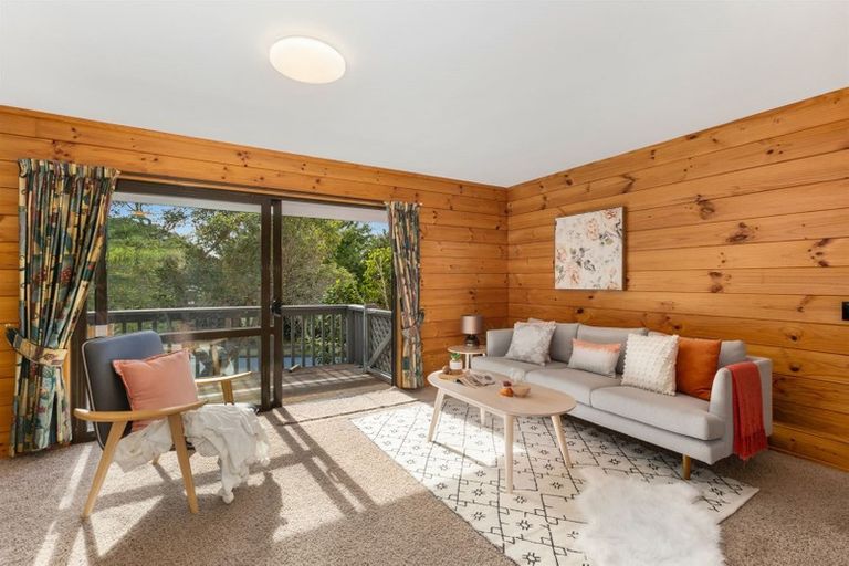 Photo of property in 8 Shackle Lane, Whitby, Porirua, 5024