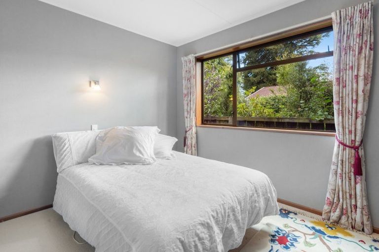 Photo of property in 1 Kerwood Place, Gore, 9710