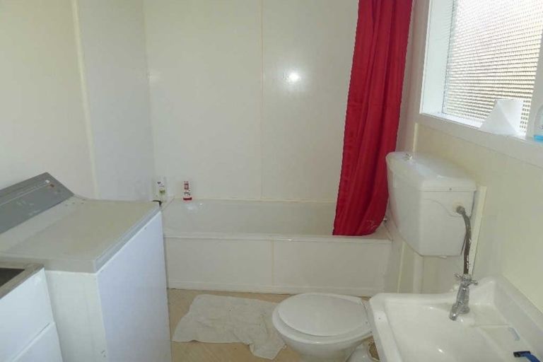 Photo of property in 14 Ngapotiki Street, Paraparaumu Beach, Paraparaumu, 5032