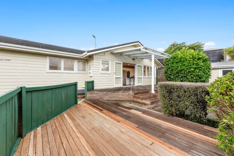 Photo of property in 9 Yacht Place, Bucklands Beach, Auckland, 2012