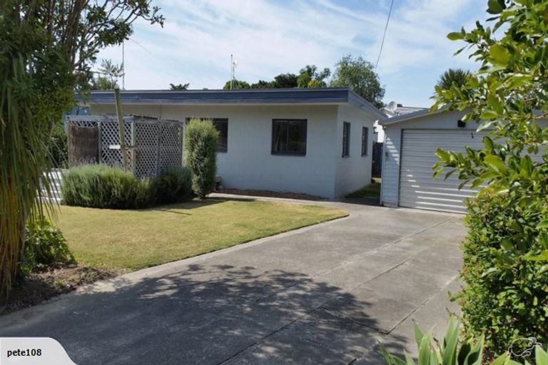 Photo of property in 20 Gillies Crescent, Waimarama, Havelock North, 4294