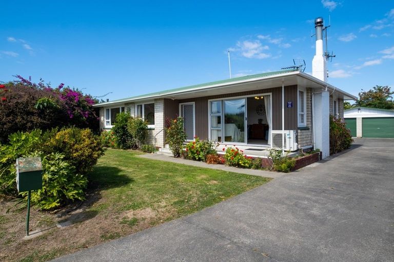 Photo of property in 35 Flaxmere Avenue, Flaxmere, Hastings, 4120