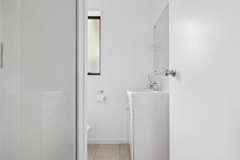 Photo of property in 70b Kayes Road, Pukekohe, 2120