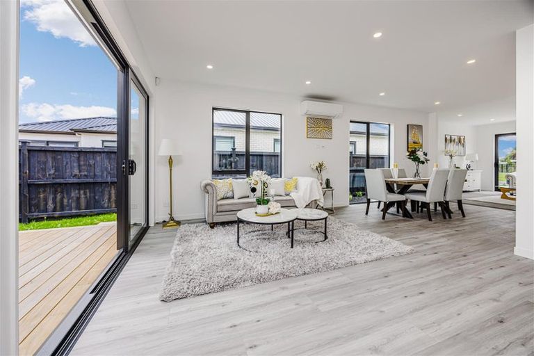 Photo of property in 42 Kakano Street, Clevedon, 2582