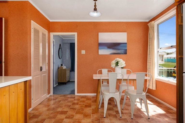 Photo of property in 63 Te Pene Avenue, Titahi Bay, Porirua, 5022