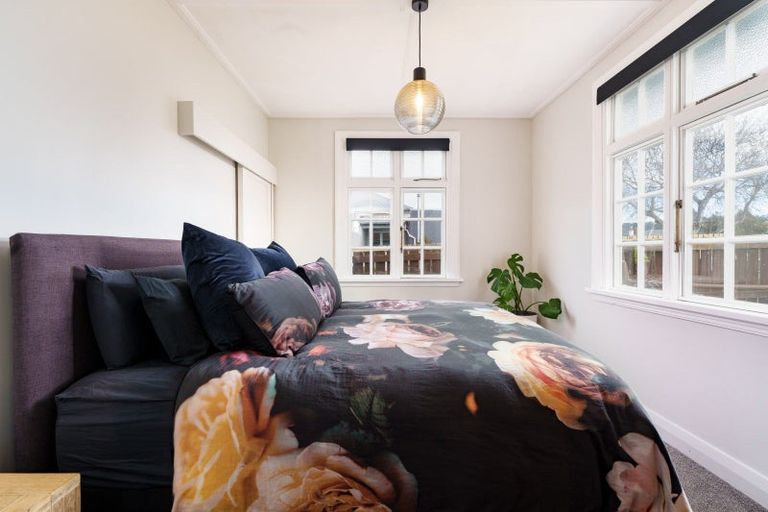 Photo of property in 19 Mornington Road, Balaclava, Dunedin, 9011