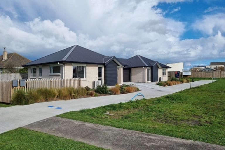 Photo of property in 3 Hof Lane, Foxton, 4814