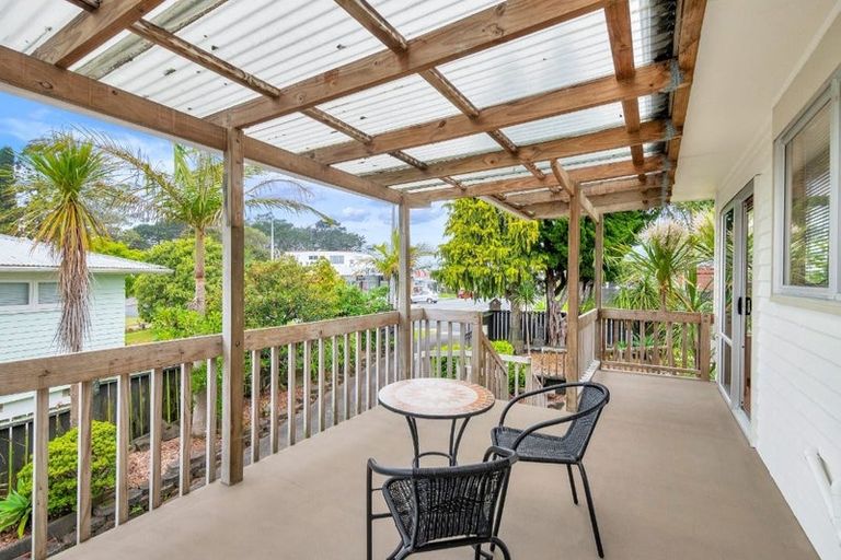 Photo of property in 34 Kirby Street, Glendene, Auckland, 0602