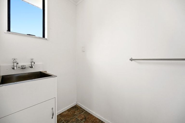 Photo of property in 1 Langdon Lane, Melville, Hamilton, 3206