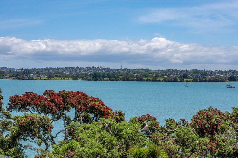 Photo of property in 28 Falstaff Place, Half Moon Bay, Auckland, 2012