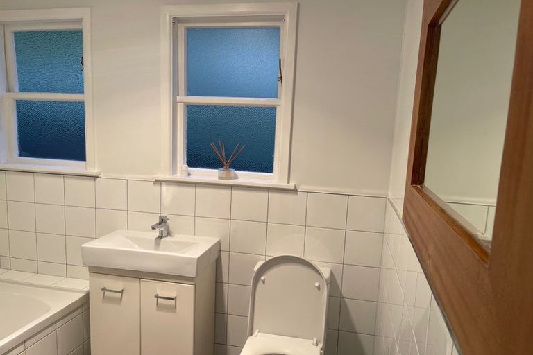 Photo of property in 50 Townsend Road, Miramar, Wellington, 6022