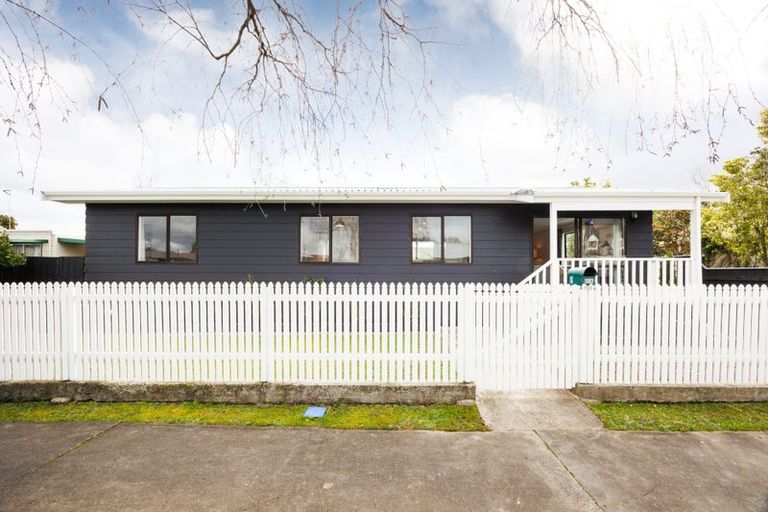 Photo of property in 57a Benmore Avenue, Cloverlea, Palmerston North, 4412