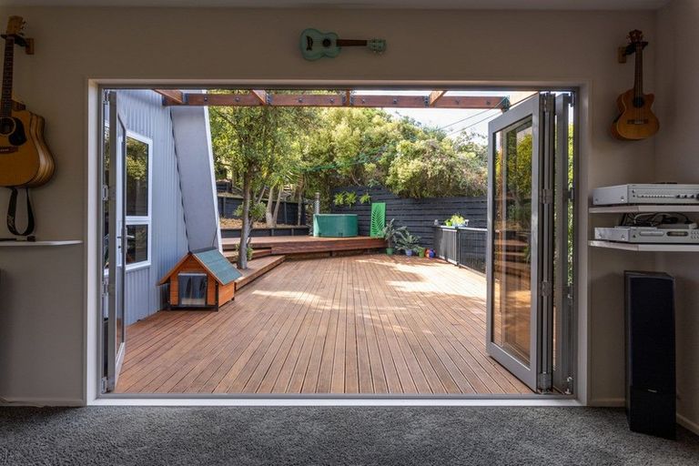 Photo of property in 70 Waipapa Avenue, Diamond Harbour, 8972