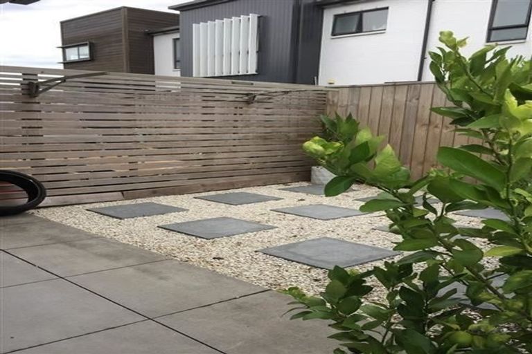 Photo of property in 41 Carder Court, Hobsonville, Auckland, 0618