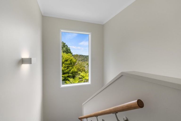 Photo of property in 18 Steam Hauler Track, Waitakere, Henderson, 0782