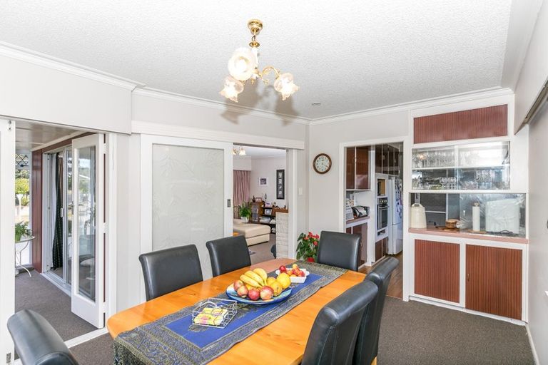 Photo of property in 15 Chedworth Avenue, Chedworth, Hamilton, 3210