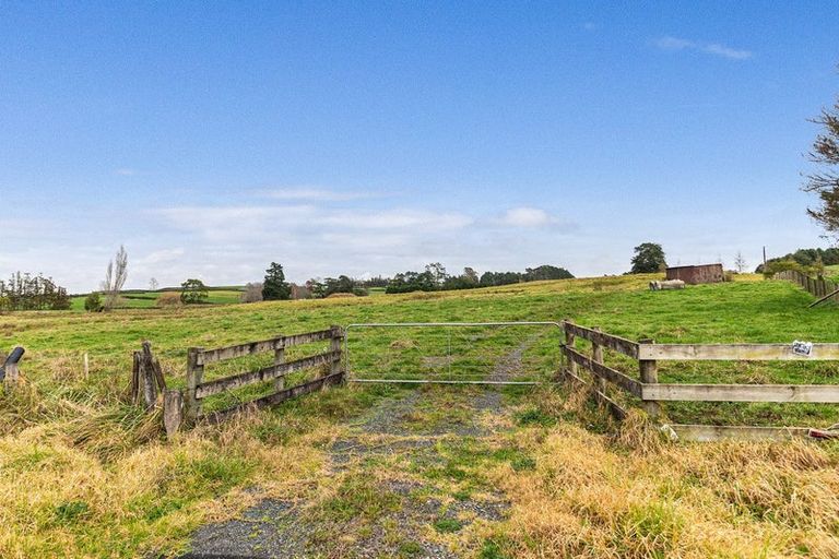 Photo of property in 197 Charles Road, Karaka, Papakura, 2580