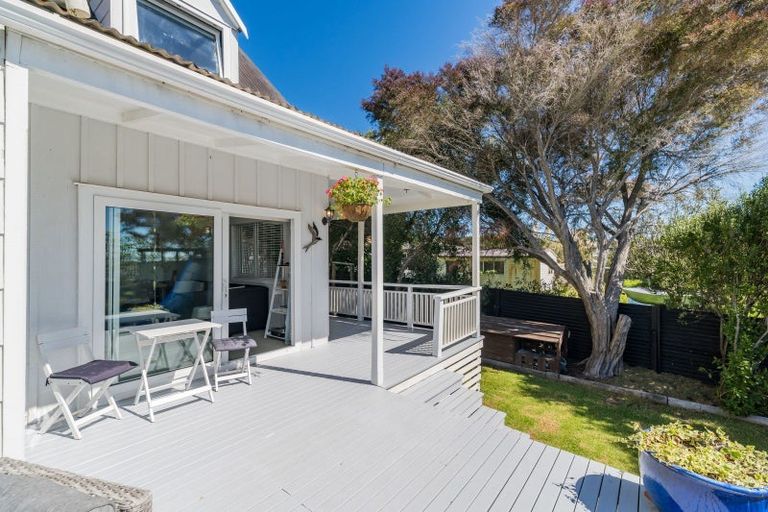 Photo of property in 802 Whangaparaoa Road, Manly, Whangaparaoa, 0930