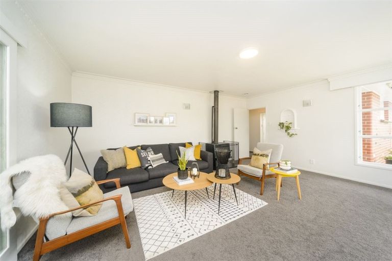 Photo of property in 16 Kapiti Place, Awapuni, Palmerston North, 4412