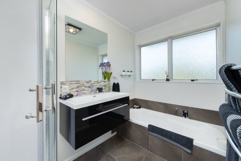 Photo of property in 12 Takahe Place, Matua, Tauranga, 3110