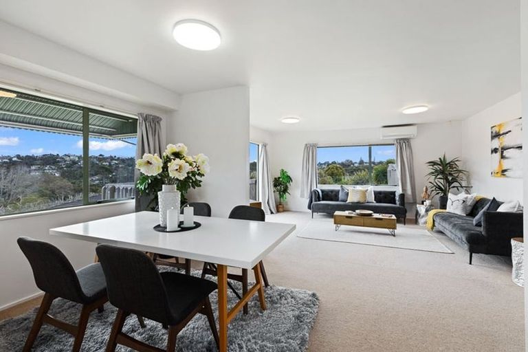 Photo of property in 1/12 Sunnyfield Crescent, Glenfield, Auckland, 0629