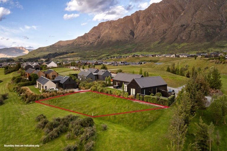 Photo of property in 3 Cunninghams Drive, Jacks Point, Queenstown, 9371