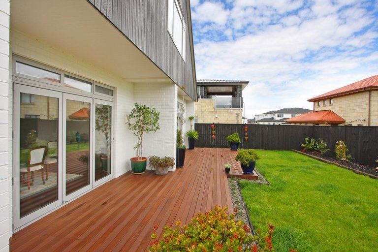 Photo of property in 303 Harbourside Drive, Karaka, Papakura, 2113
