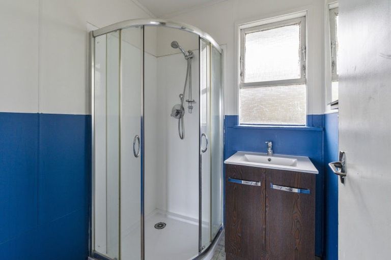 Photo of property in 50a Weldene Avenue, Glenfield, Auckland, 0629