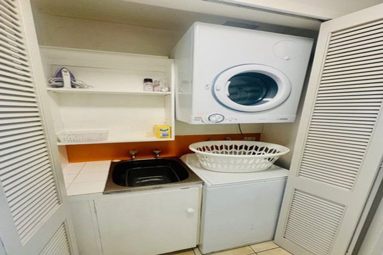 Photo of property in 373 Oceanbeach Road, Mount Maunganui, 3116