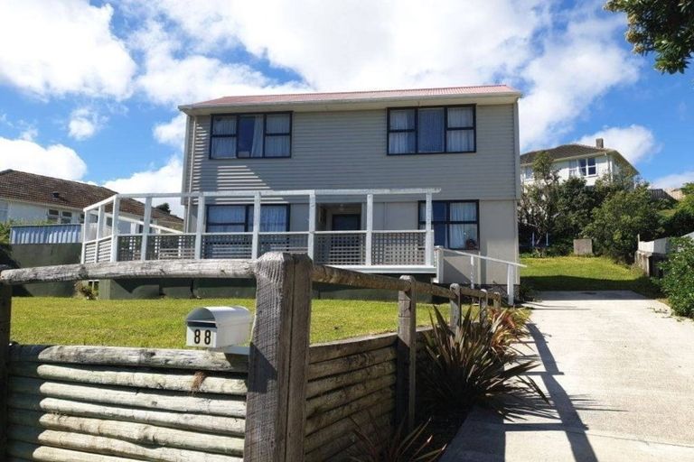 Photo of property in 88 Waihora Crescent, Waitangirua, Porirua, 5024
