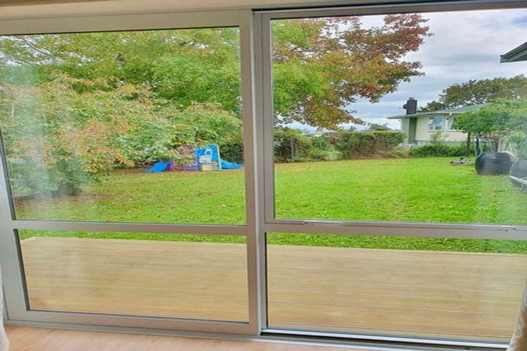 Photo of property in 16 Cherry Road, Bucklands Beach, Auckland, 2014