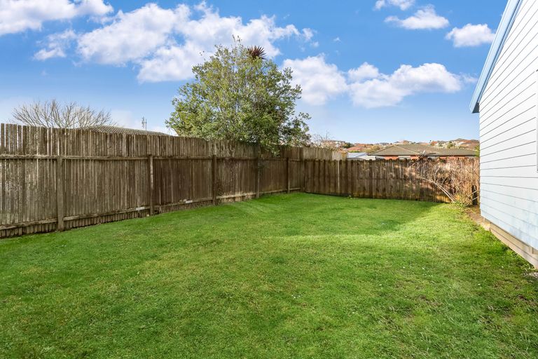 Photo of property in 38a Heathdale Crescent, Papakura, 2110