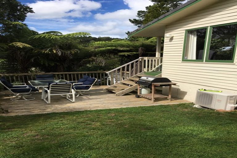 Photo of property in 38 Daffodil Street, Titirangi, Auckland, 0604