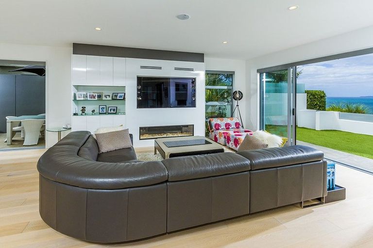 Photo of property in 117 Churchill Road, Rothesay Bay, Auckland, 0630