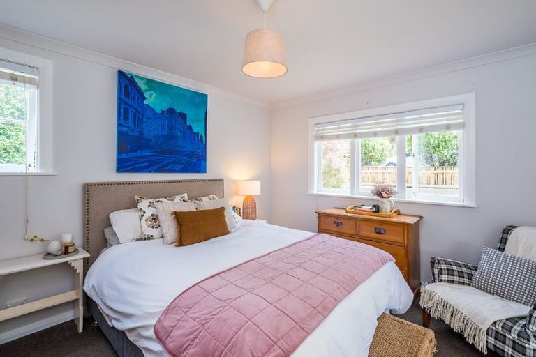 Photo of property in 16 Renown Road, Raumati South, Paraparaumu, 5032