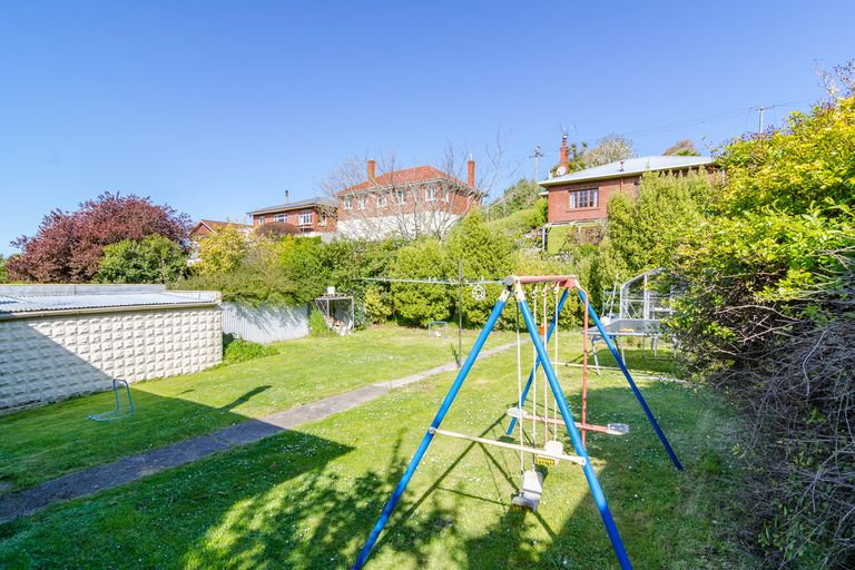 Photo of property in 145 Caversham Valley Road, Calton Hill, Dunedin, 9012