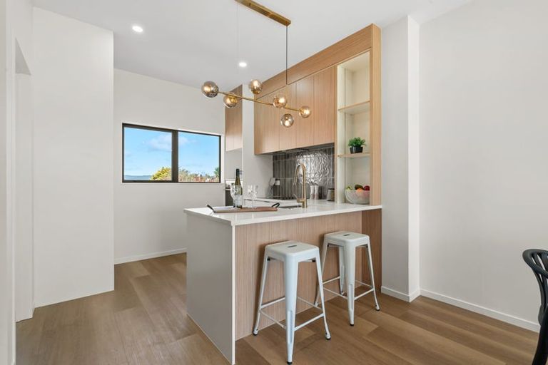Photo of property in 3/22 Cherry Tree Place, Massey, Auckland, 0614