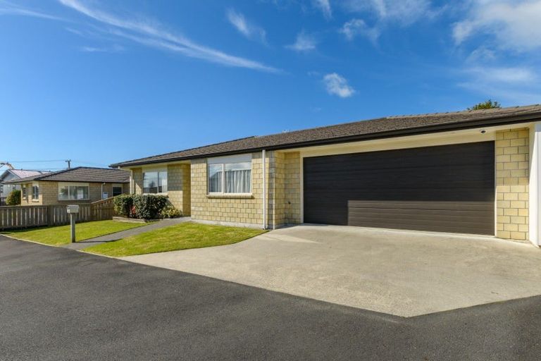 Photo of property in 3 Harmens Way, Greerton, Tauranga, 3112