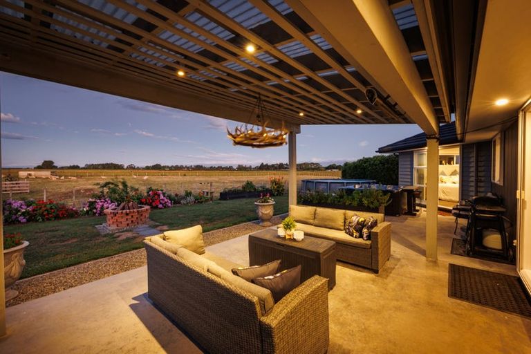 Photo of property in 1404a State Highway 3, Newbury, Palmerston North, 4475