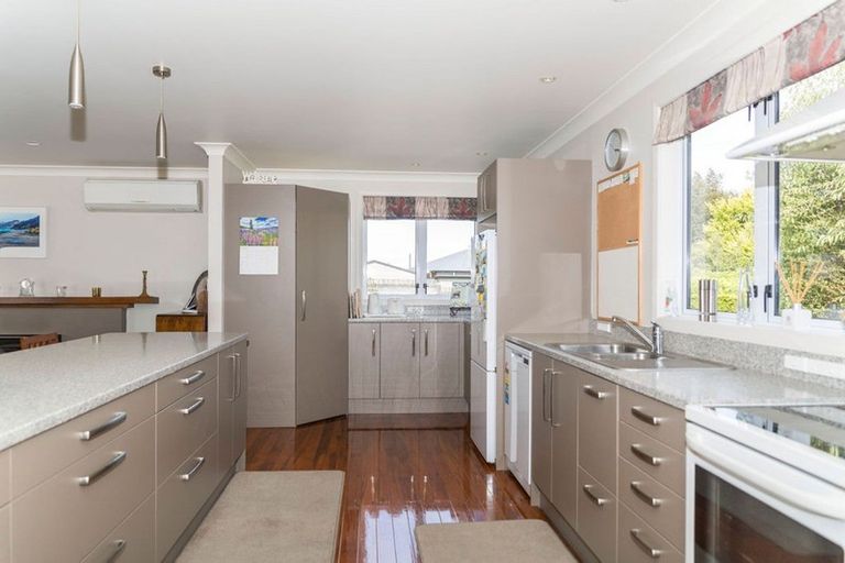 Photo of property in 25 Gregg Street, Dannevirke, 4930