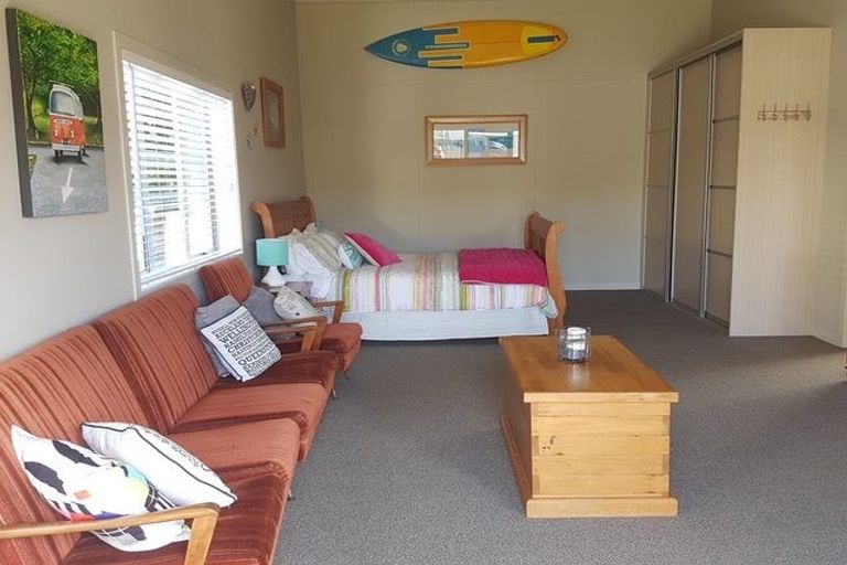 Photo of property in 22 Pacific Place, Whitianga, 3510