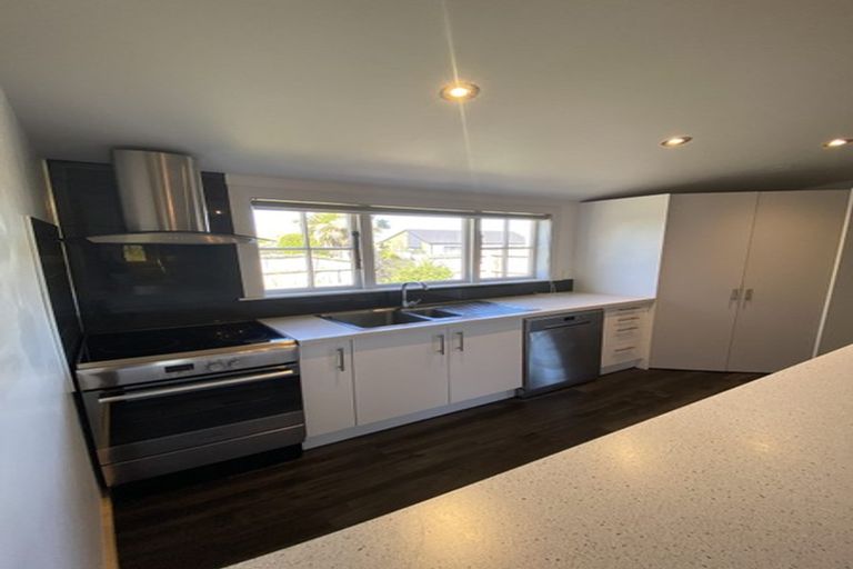 Photo of property in 180 Springfield Road, St Albans, Christchurch, 8014
