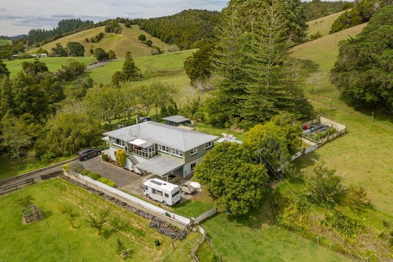 Photo of property in 1315 Hukerenui Road, Hukerenui, Hikurangi, 0182