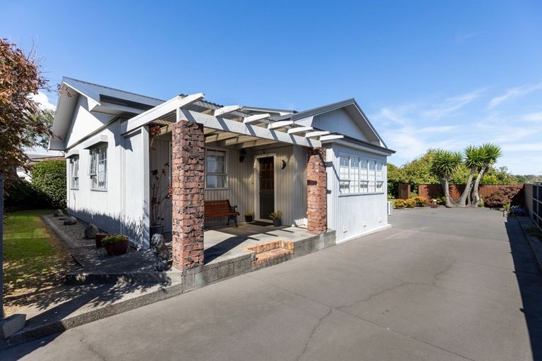 Photo of property in 46a Paynters Avenue, Strandon, New Plymouth, 4312