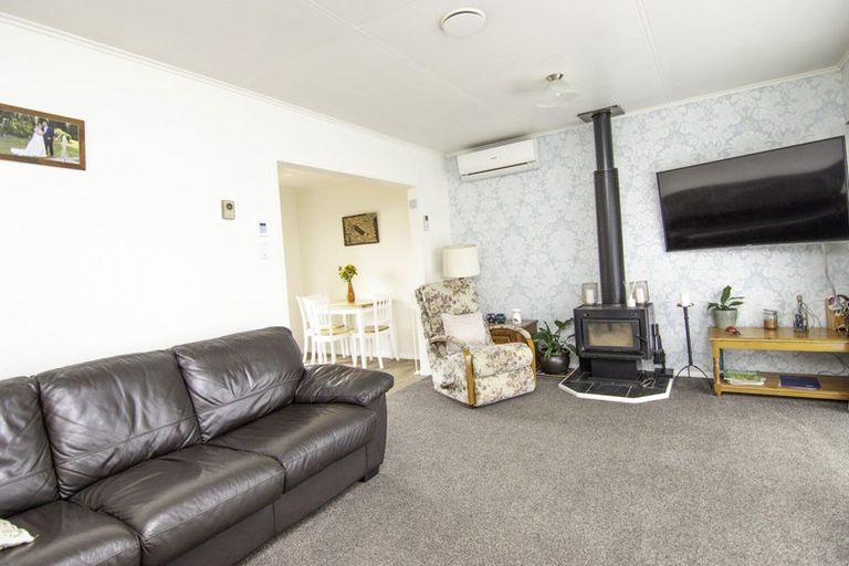 Photo of property in 16 Wyndham Street, Awapuni, Palmerston North, 4412